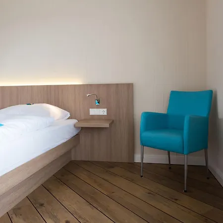 Hotel Iv Jahreszeiten Lubeck