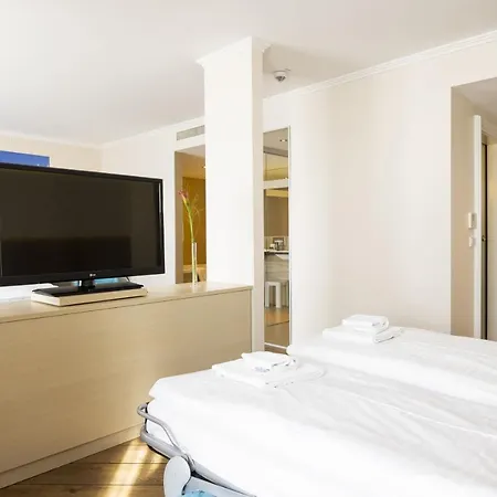 Iv Jahreszeiten Hotel Lubeck