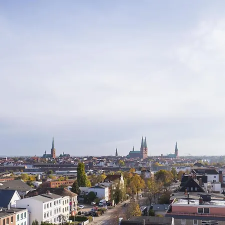 Iv Jahreszeiten Hotel Lubeck