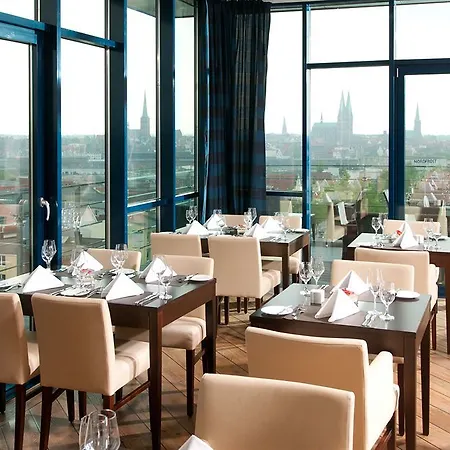 Hotel Iv Jahreszeiten 4*