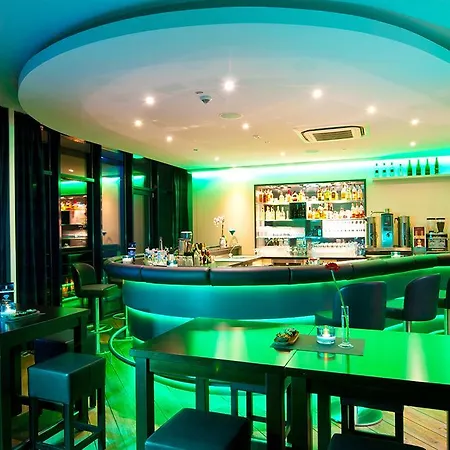 Hotel Iv Jahreszeiten 4*